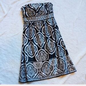 WHITE HOUSE BLACK MARKET STRAPLESS SILK DRESS